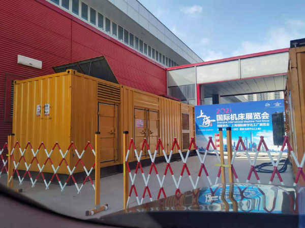 祥云发电车出租-发电机无电压或电压太低怎么办？