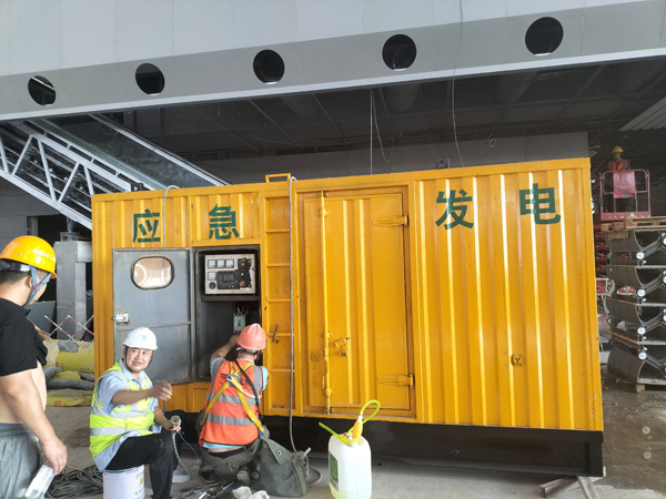 祥云怎样判断空气滤清器是否需要更换？